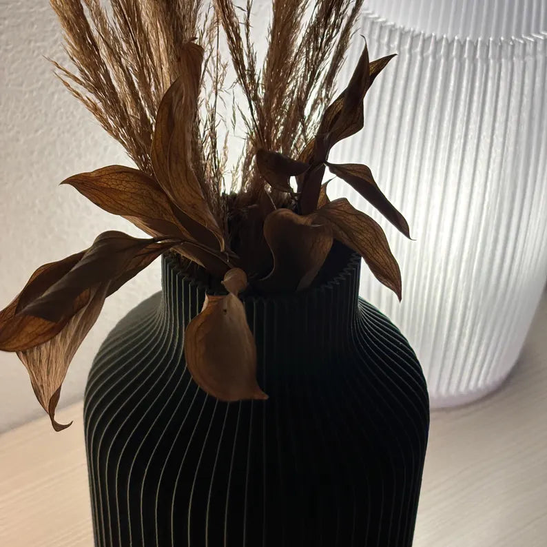 Unique Geometric Wavy Vase | Modern & Minimalist 3D Printed Decor Vase for Dried Flowers | Gift for Home