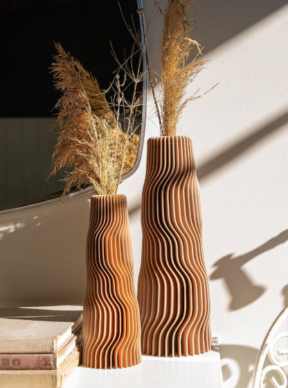 Natural Wood Vase – Vertical Stripes for Contemporary and Minimalist Spaces