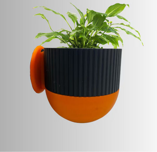 Stylish Wall-Mounted Plant Pot with Removable Drip Tray - Perfect for Home Decor