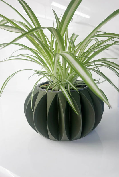 The Keri Green Plant Pot with Drainage and stand : Unique Home Decor, planter , 3D printed, gift