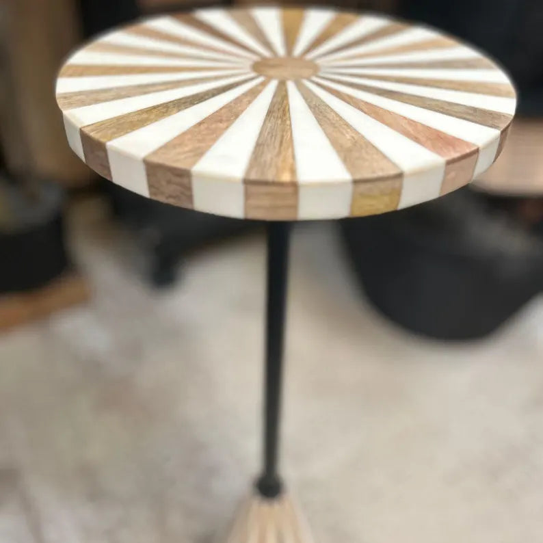 White Resin and Wood Round Starburst Side Table, Inlay Drinks Table, Wooden Side Table, Home Decor, Interior Furniture, Stylish Design