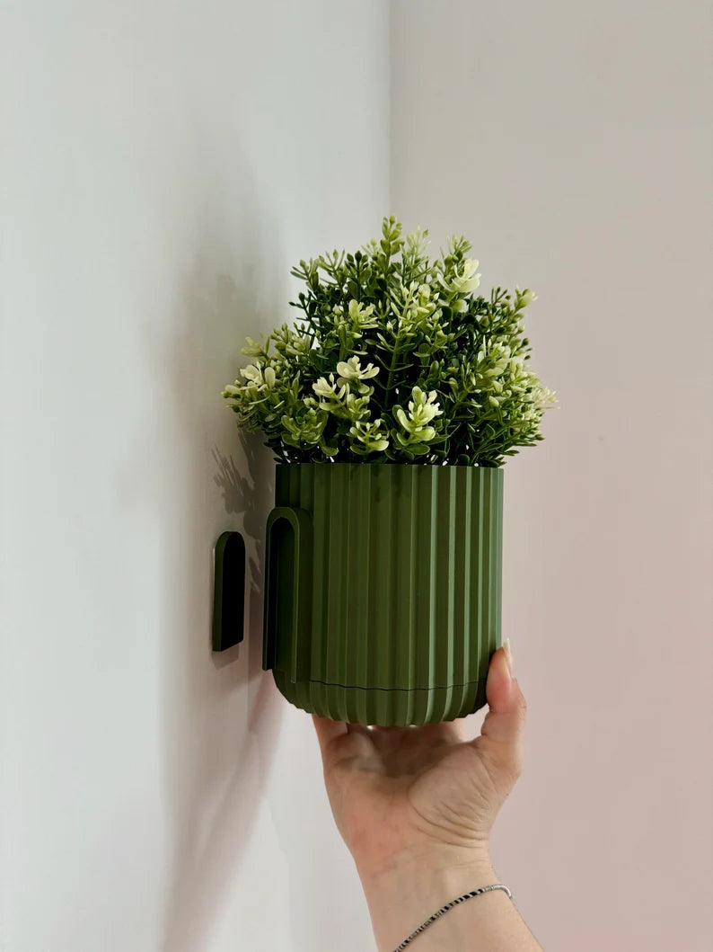 Modern Minimalist Wall-Mounted Planter – Indoor Decor with Hidden Drip Tray