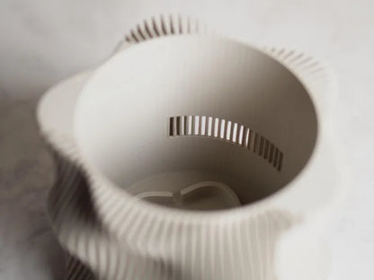 Kura-Pot Curvy | Minimalistic & Elegant Indoor Planter Pot | With Hidden Drainage Windows | Great Gift for Plant Lover!