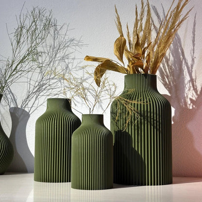 Unique Geometric Wavy Vase | Modern & Minimalist 3D Printed Decor Vase for Dried Flowers | Gift for Home